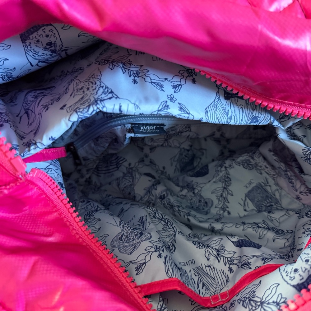 Oliver Thomas x Peloton Kitchen Sink Tote - Picture 5 of 5